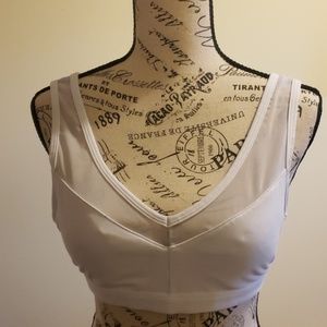 White dropback Sports Bralette